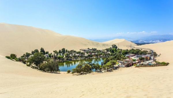 Oaza posrodku pustyni. Niesamowita atrakcja Peru article